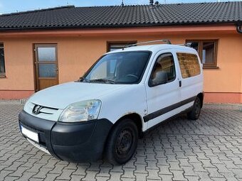 Peugeot Partner 1.6 hdi, tažné, 222 tis.km