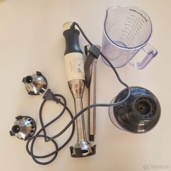 Tyčový mixér KitchenAid (mandlově bílý)
