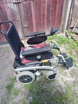 Prodám elektrický invalidní vozík funkční