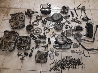 Suzuki DR 800 díly motoru dr800 BIG