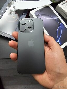Iphone 16Pro. novy- měsíc starý