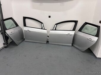 Opel Astra J boční dveře barva Z176