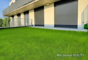 Pronájem moderního bytu 2+kk s velkou terasou, 80 m Praha 6