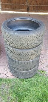 Dvourozměr Nokian zimní pneu 245/45/19,275/40/19