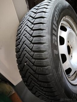 Zimní pneumatiky Laufenn 215/65 R 16