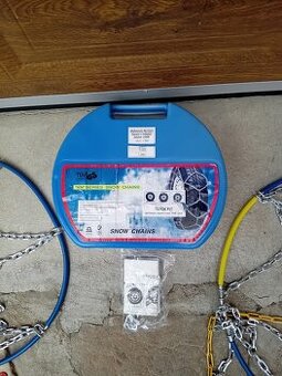 Jedny Sněhové řetězy, ocelové, rychloupínací.