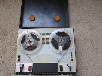 Kotoučový magnetofon B54