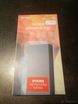 Tvrzené ochranné sklo iPhone 14 / 13 /13 pro