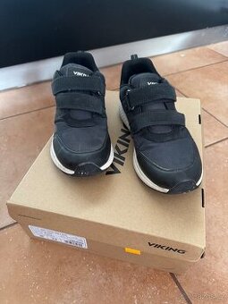 Celoroční boty Viking s membránou vel.35