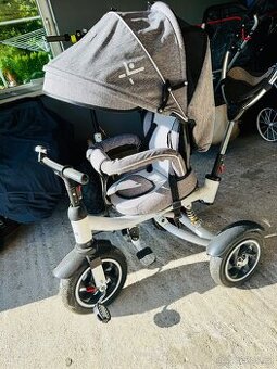 Trikolka s vodici tyci