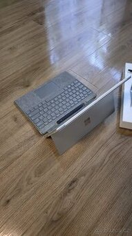 Microsoft surface pro 8