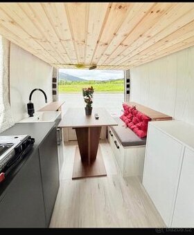 Obytný vůz Mercedes Benz Sprinter 2013