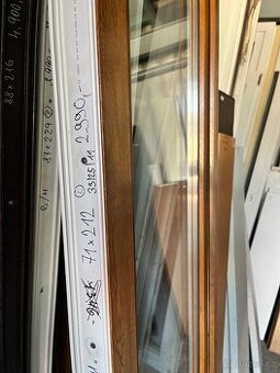 PLASTOVÉ BALKÓNOVÉ DVEŘE BÍ/ZLATÝ DUB 71x212-PLZEŇ