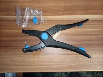 Aplikační kleště Zee Tags na ušní známky