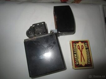 velký benzínový zapalovač