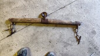 Retro .držák na prasátka na vytáhnutí s trojnozkou