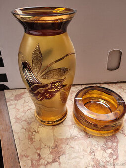 Hnědý set - váza a popelník