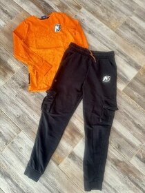 triko + tepláky zn. Nerf