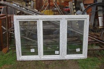 prodám dvě nová plastová okna