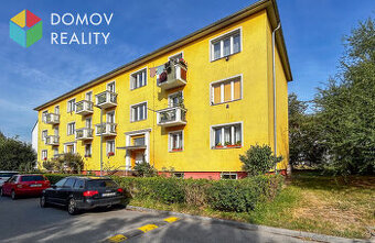 Pronájem bytu 3+1 s balkonem, parkovacím stáním a sklepem, 6