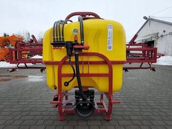 Postřikovač na traktor Strumyk