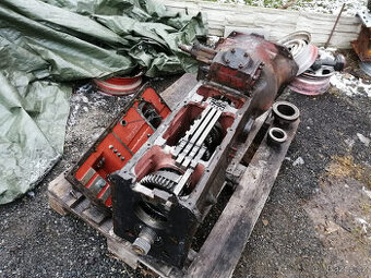 Převodovka ZETOR 7011 s řízením a řazením