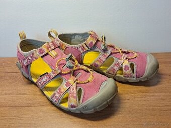 Dívčí sandály Keen, vel. 38