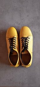 Nové kožené žluté boty vel.42 značky Looke