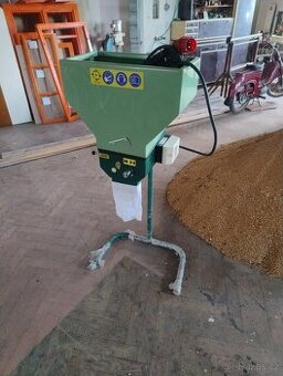 Mačkač obilí Getpony 400V po GO