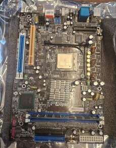 Základní deska AOpen UX4SG-1394 socket: 478 s CPU a RAM