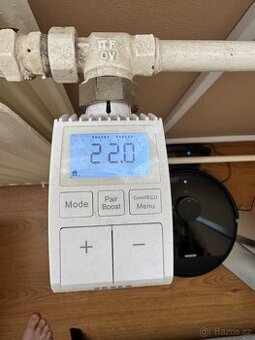 Bezdrátová termohlavice Tesla Smart Thermostatic Valve TV100 - 1