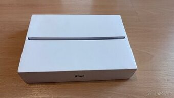 Apple iPad 32 GB, vesmírně šedý, 8. Generace