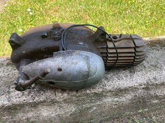 Motor Jawa 555/550