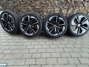 Škoda Octavia 4, RS, letní sada Comet 225/45-18 TOP