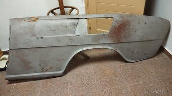 Levý zadní blatník na Škoda 110R erko.