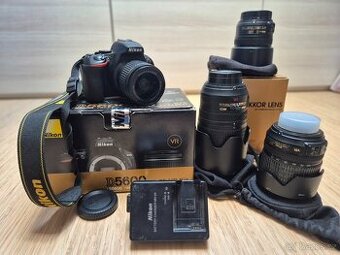 Prodám Nikon D5600 set + 3 objektivy – kompletní výbava