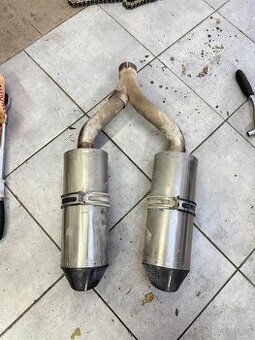 Výfuk aprilia dorsoduro 750