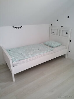 Postel Hemnes Ikea