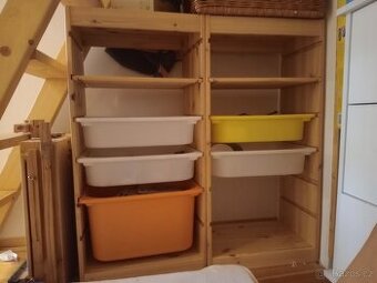 Sestava Ikea Trofast masiv drevo