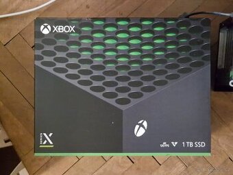 Xbox Series X 1TB s mechanikou, záruka do 11/2027