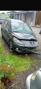 Peugeot náhradní díly