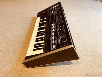 Multimoog syntezátor Moog Vintage kompletně zrestaurovaný