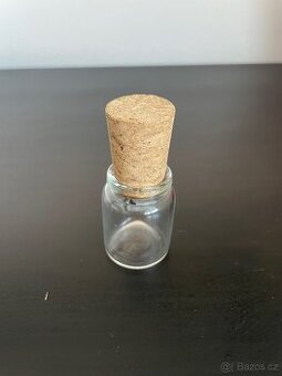 USB korek + skleněná lahvička