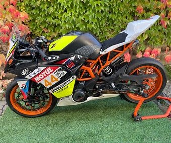 KTM RC 390 – okruhovka ADAC Cup (2016)