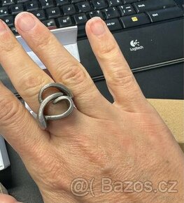 Masivní, výrazný, originální STŘÍBRNÝ prsten v patinované úp