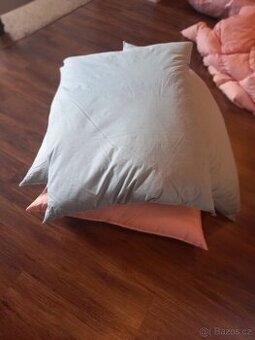 Péřové polštáře