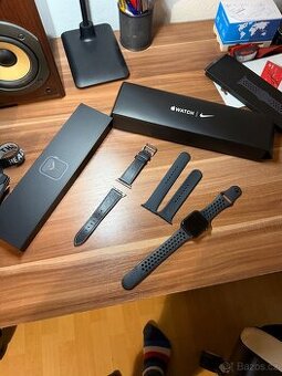 Apple watch SE nike edition