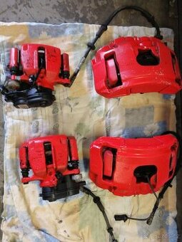 Audi a6 C7 3.0Tdi 230Kw Brzdové třmeny