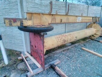 Otočný elektrický jeřáb