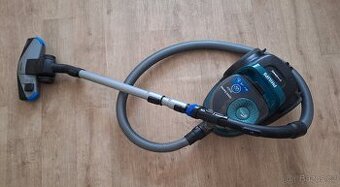 Bezsáčkový vysavač Philips PowerPro Active FC9555/09
